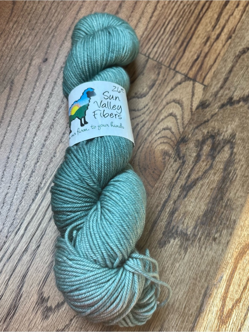 Sun Valley Fibers Yarn Green Tea Worsted Weight SW Merino Cashmere Nylon Knit